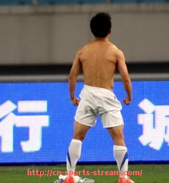 体育直播-CBA卖的足球鞋怎么样：评价CBA出售的足球鞋质量与性价比